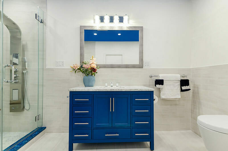 The Mom Sanctuary: Bathroom Trends Bold Vanities